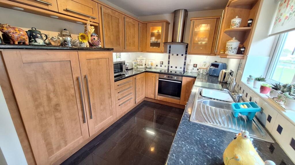 Hilditch Way, Nuneaton, CV11 photo 3