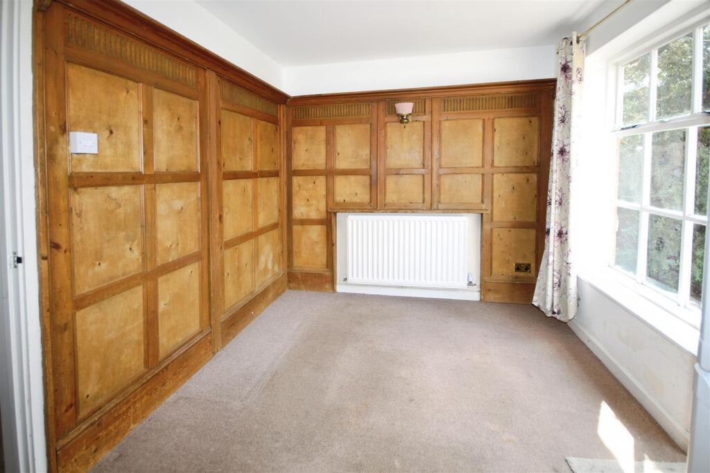 Rose Close, Woodley, Reading, Berkshire, RG5 photo 3