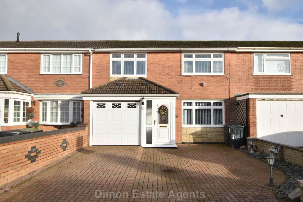 4-bed terraced on Gale Moor Avenue, Gomer, £340,000