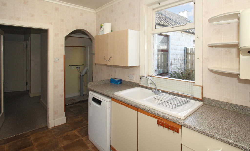 House in Dunfermline, Gardeners' Lands, Kingseathill - View 4