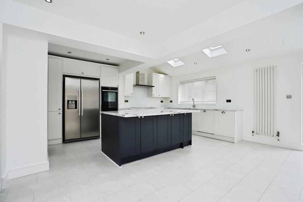 House in Nottingham, Wollaton Vale - View 3