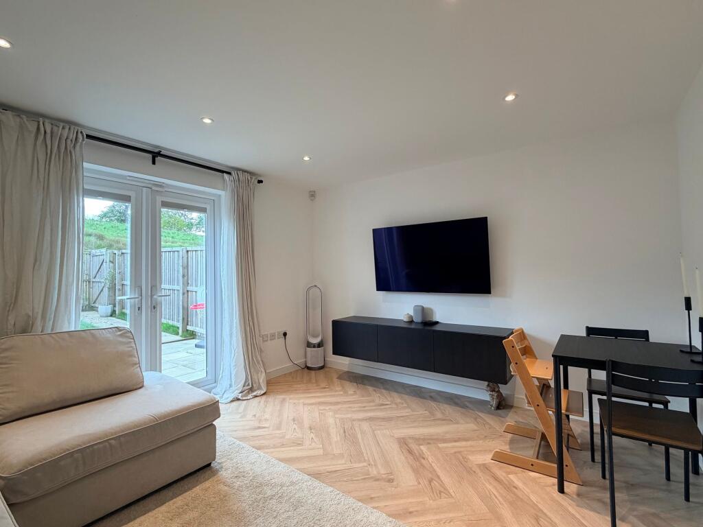 Skylark Gardens, Cambuslang, G72 photo 3