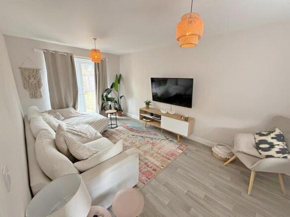 Harrier Way, Market Deeping, PE6 photo 3