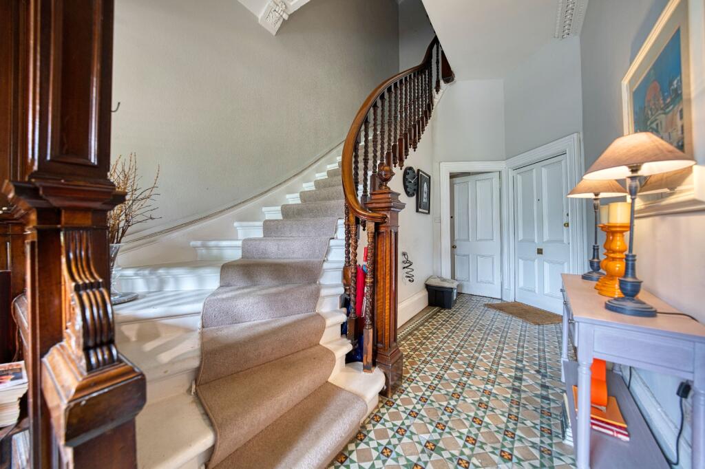 Main image of property: Victoria Crescent Road, Glasgow, G12