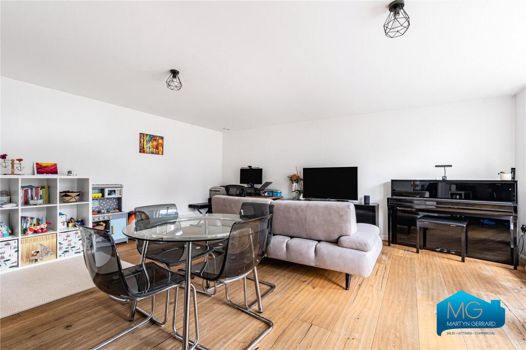 Apartment in London - View 5