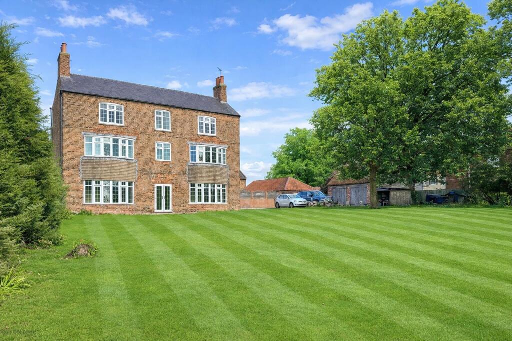 Main image of property: Station Road, Timberland, Lincoln