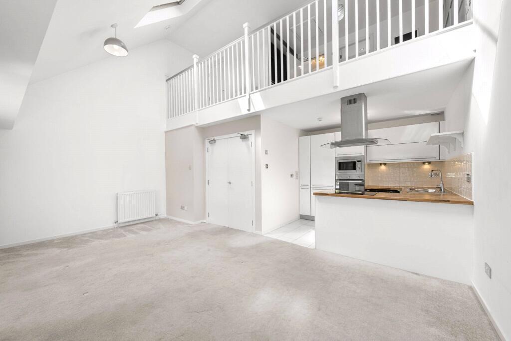 Apartment in Edinburgh - View 3