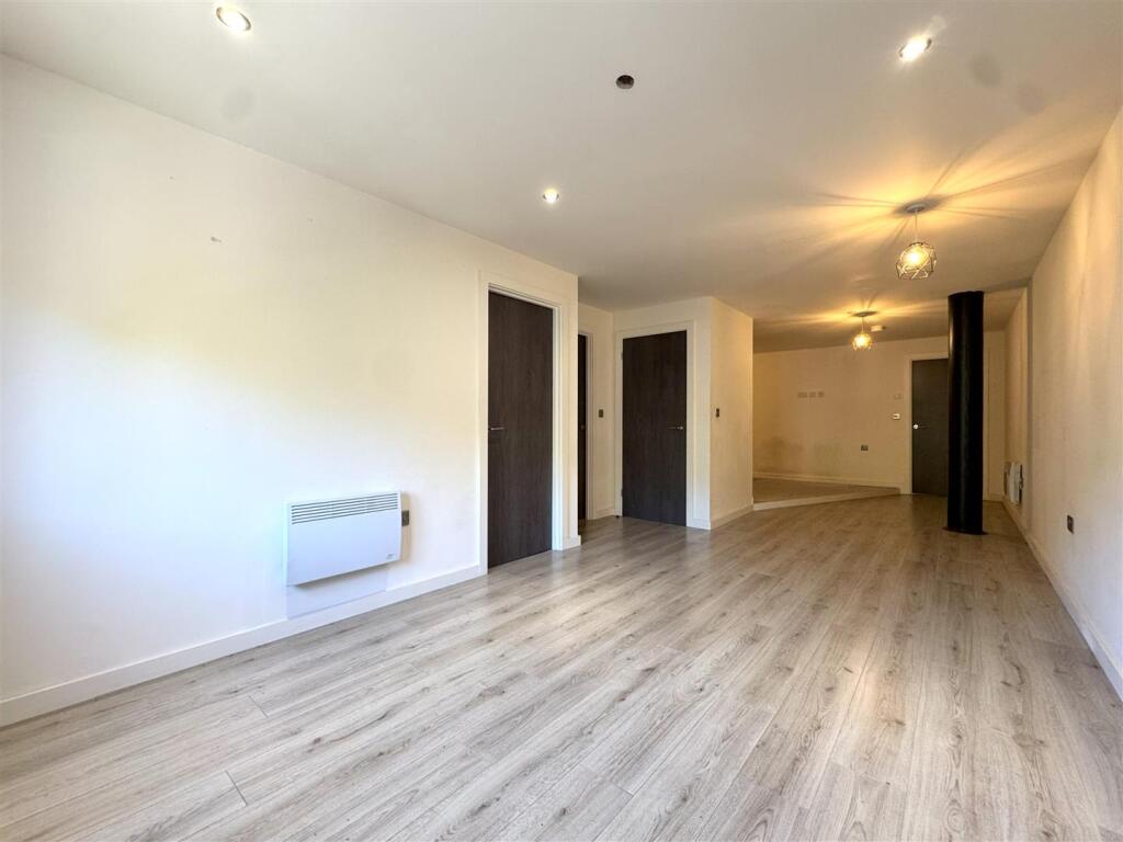 Additional image 7 of Conditioning House, Cape Street, Bradford, BD1 4QG