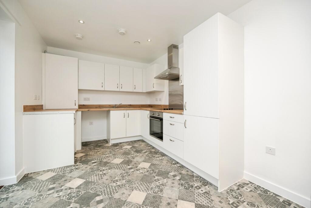 House in Redditch, Worcestershire - View 2