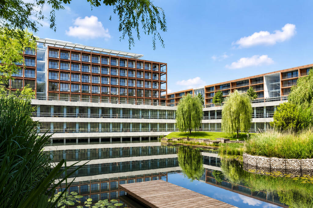 Main image of property: Lakeshore