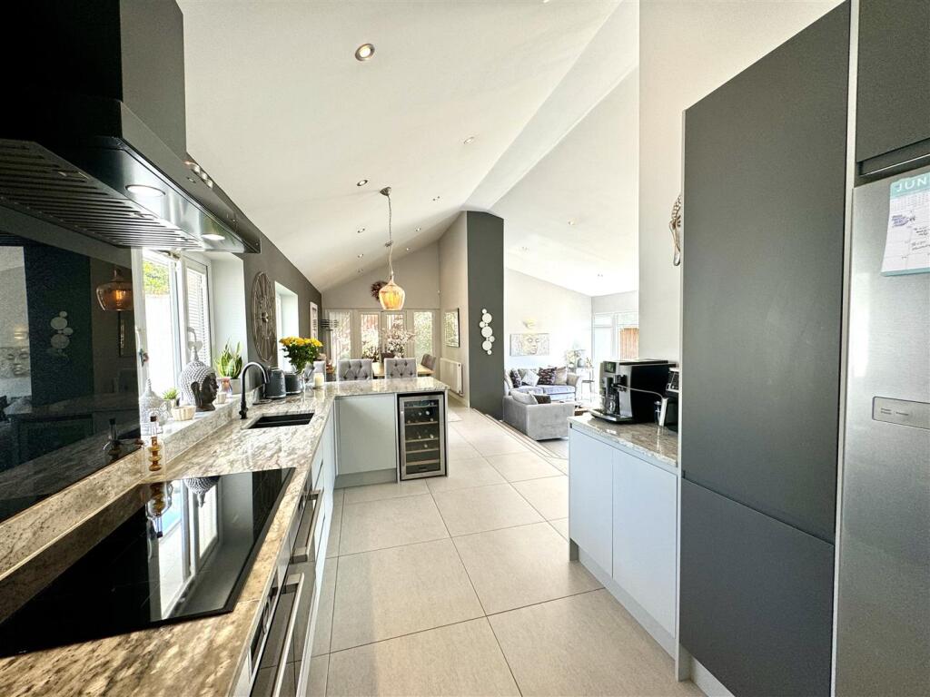 Orchard Rise, Pwllmeyric, Chepstow - View 5