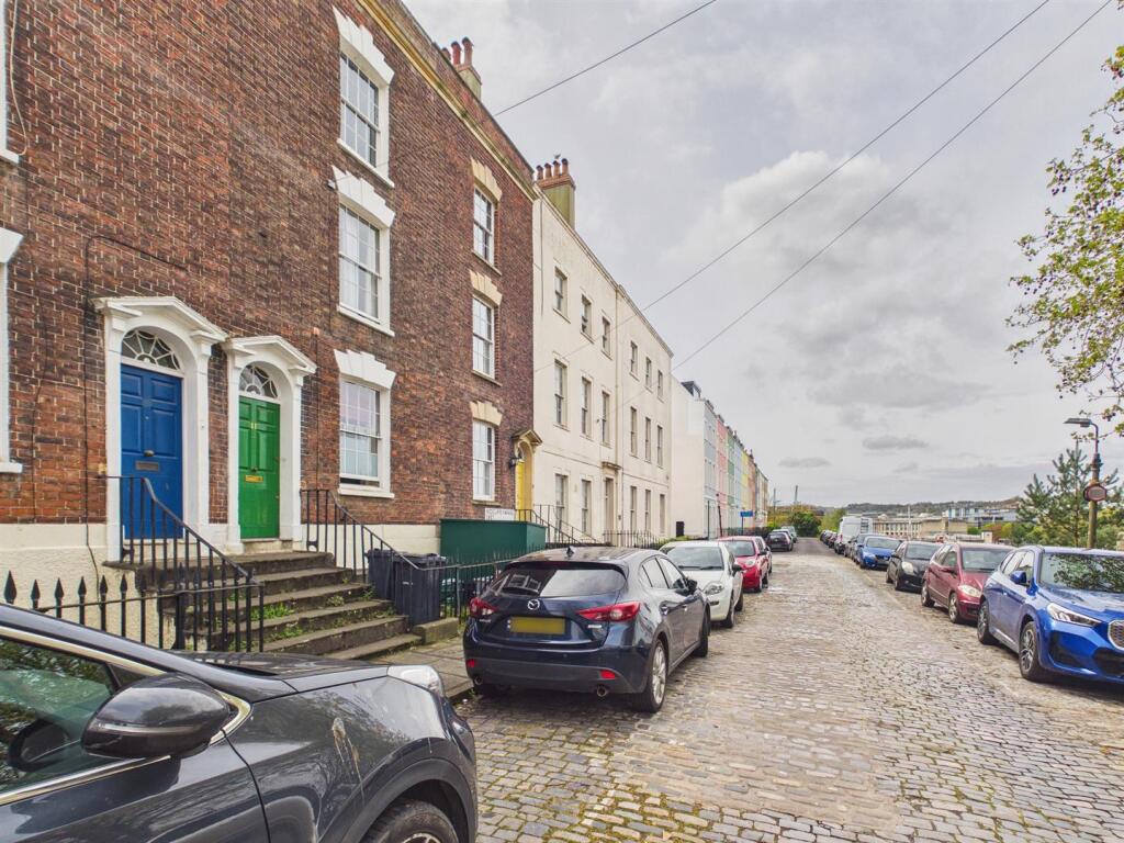 Main image of property: Redcliffe Parade East, Redcliffe, Bristol