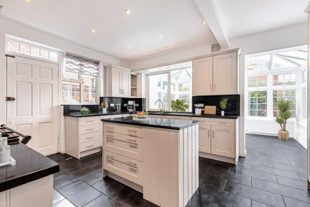 House in London - View 4