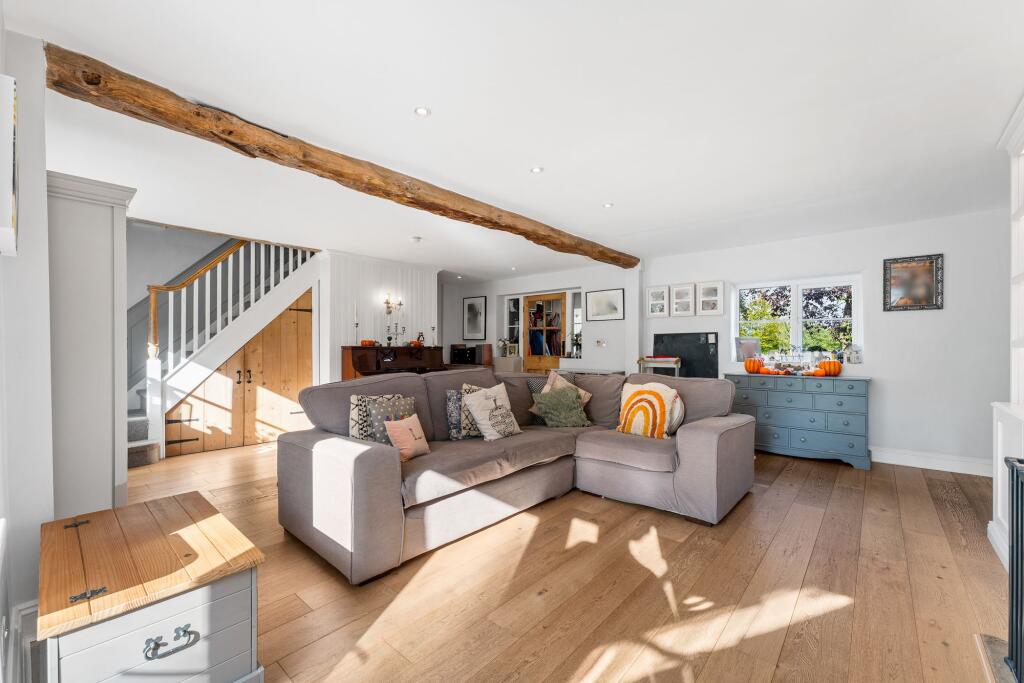 House in Eaton - View 4