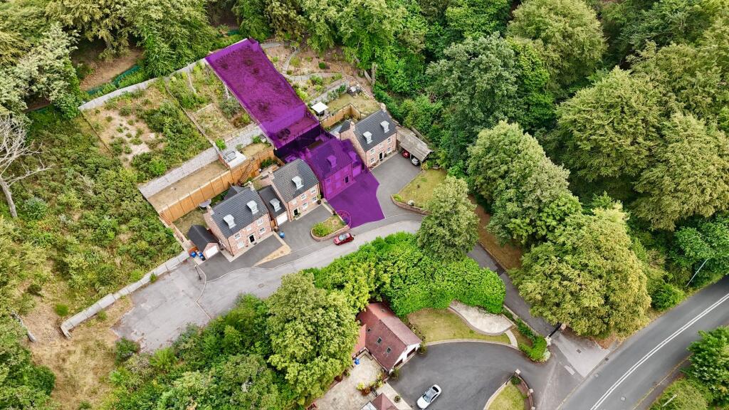 House in Stoke-on-Trent - View 4