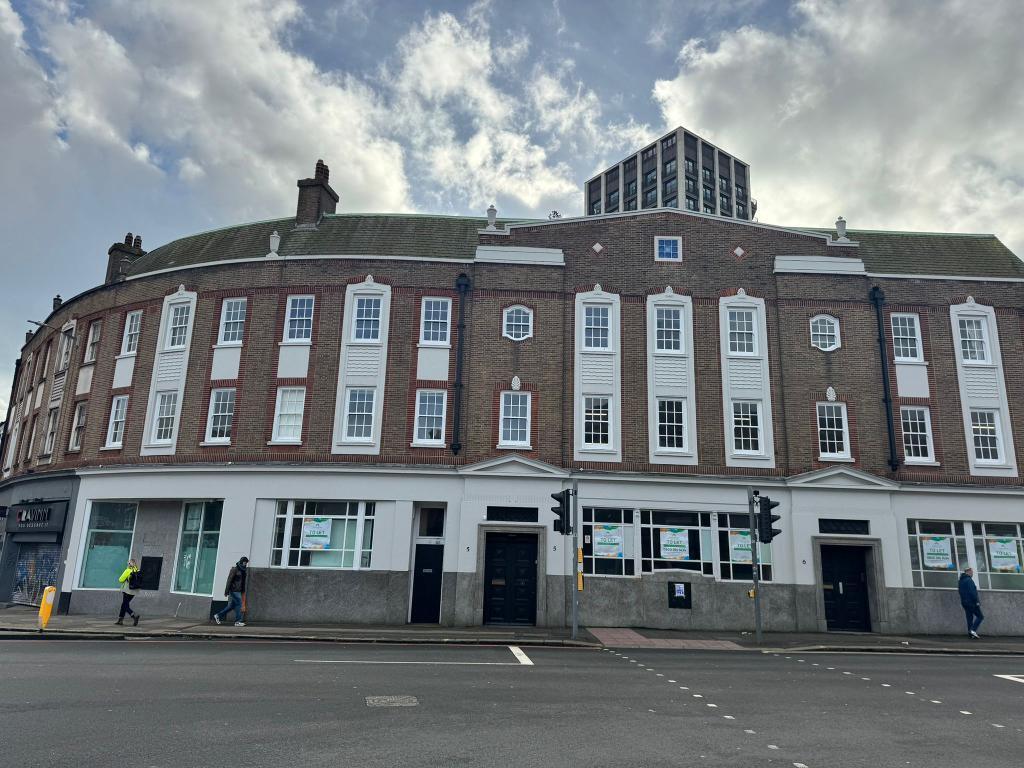 Main image of property: Bank Chambers, 3-7 Preston Circus, Brighton, East Sussex, BN1 6SA