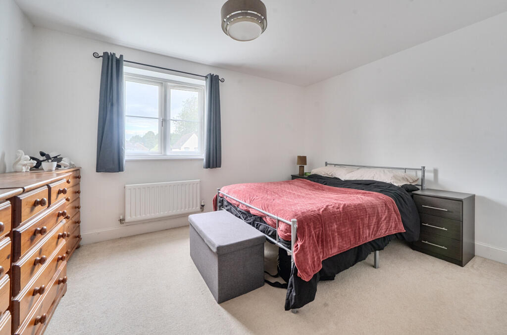 Apartment in Chichester, Tangmere - View 5