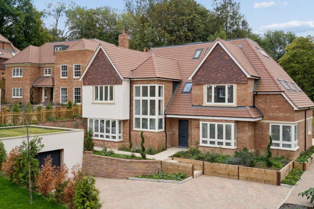 Main image of property: The Senses, Kiln Lane, Bourne End, Buckinghamshire, SL8