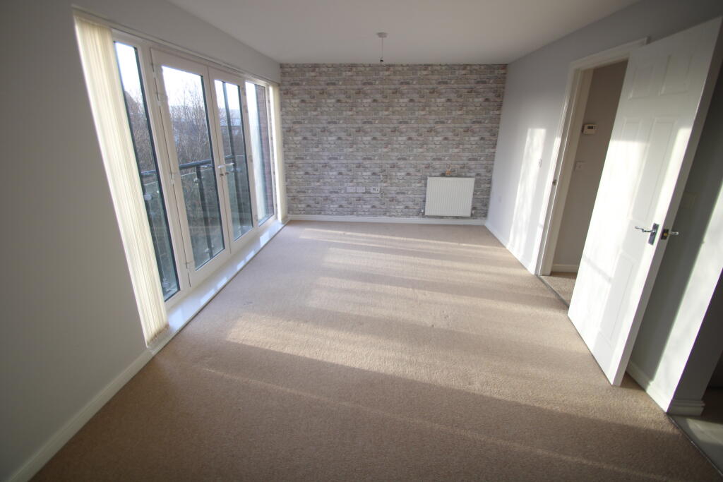 Apartment in Bristol, Woodhill - View 4