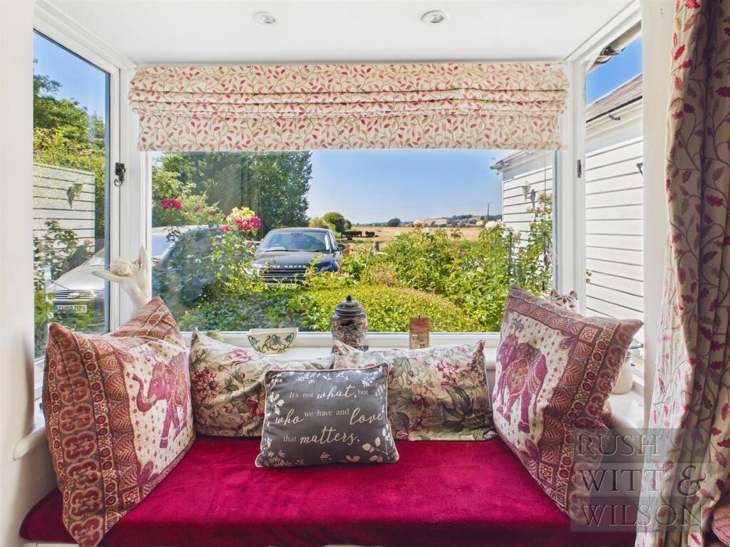 House in Tonbridge - More