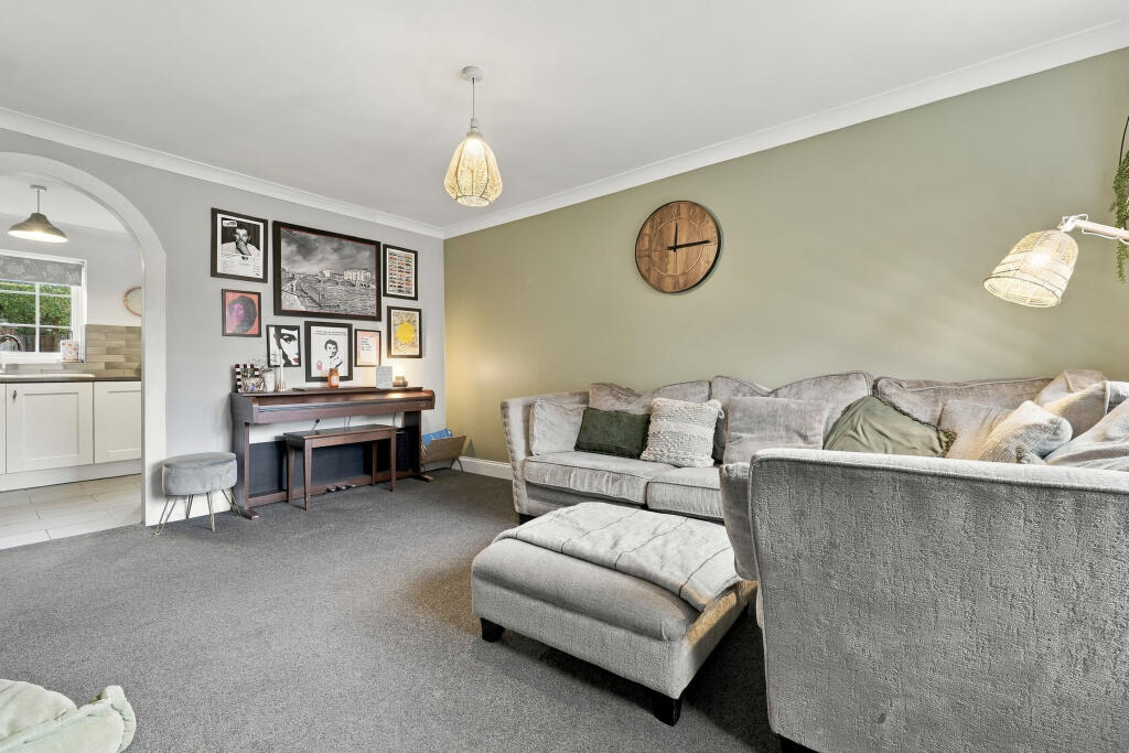 House in Ipswich - View 4