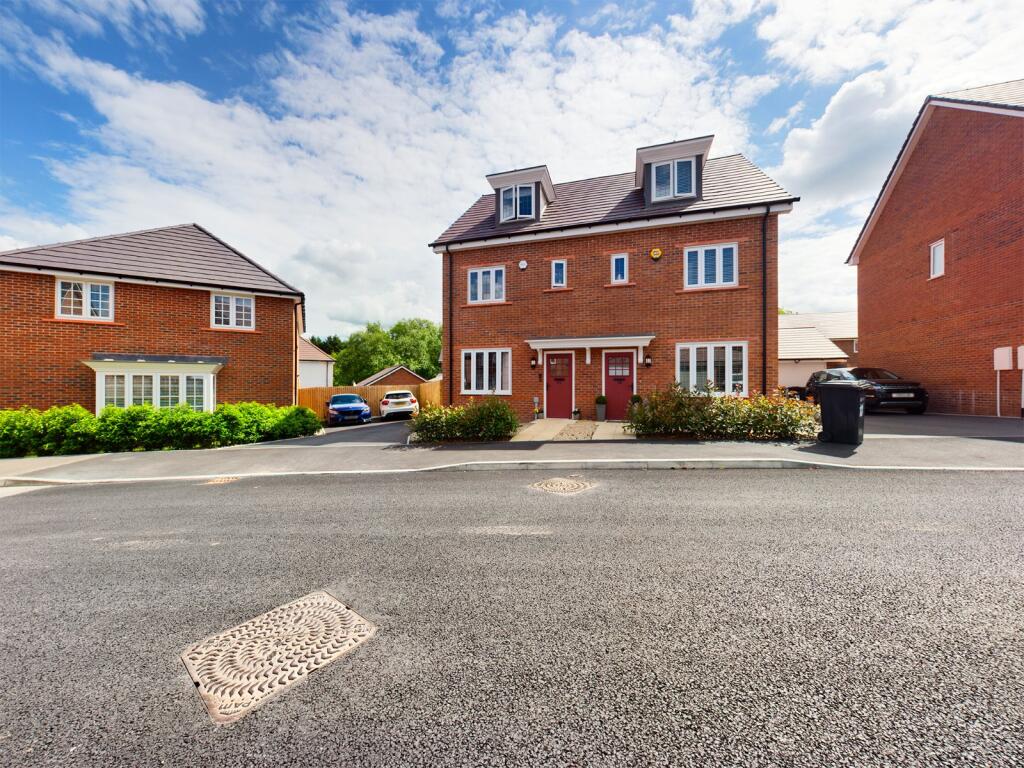 Main image of property: Wrendale Drive, Worcester, Worcestershire, WR2
