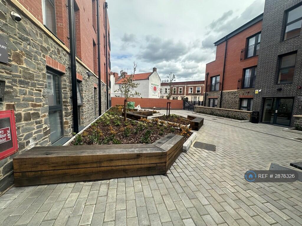 1 bedroom flat share for rent