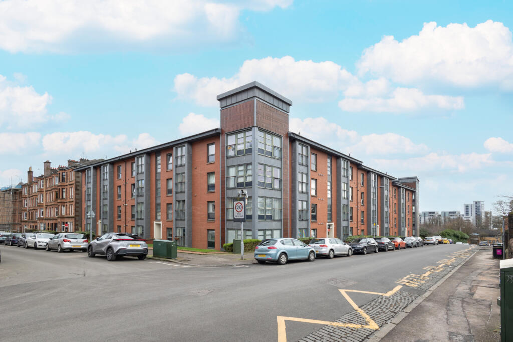 Main image of property: Thornwood Avenue, Glasgow, G11 7TW