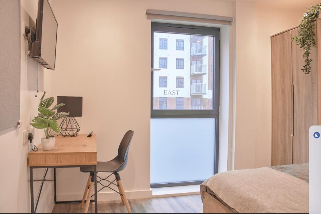 Main image of property: 73 Paintworks, Arnos Vale, Bristol