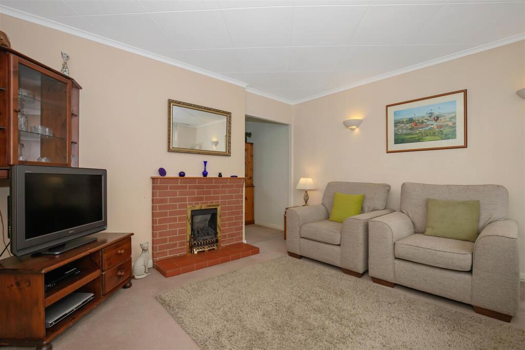 Huckford Road, Winterbourne, Bristol photo 5