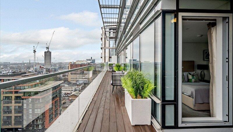 Apartment in London - More