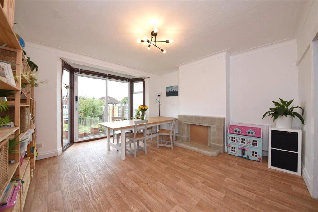 House in London - View 4