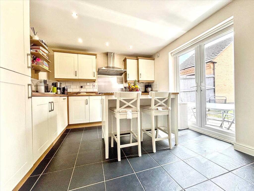House in Ashfield, Kirkby-in-Ashfield, Sutton-in-Ashfield - More