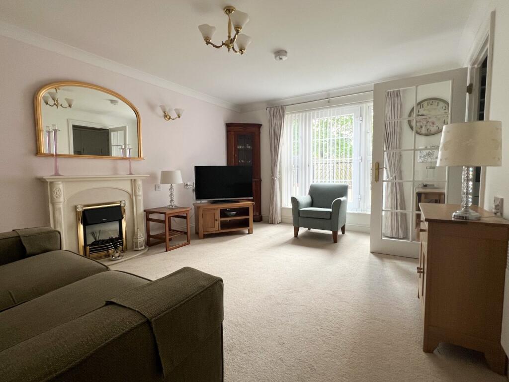 Silver Street, Nailsea, Bristol, Somerset, BS48 photo 2
