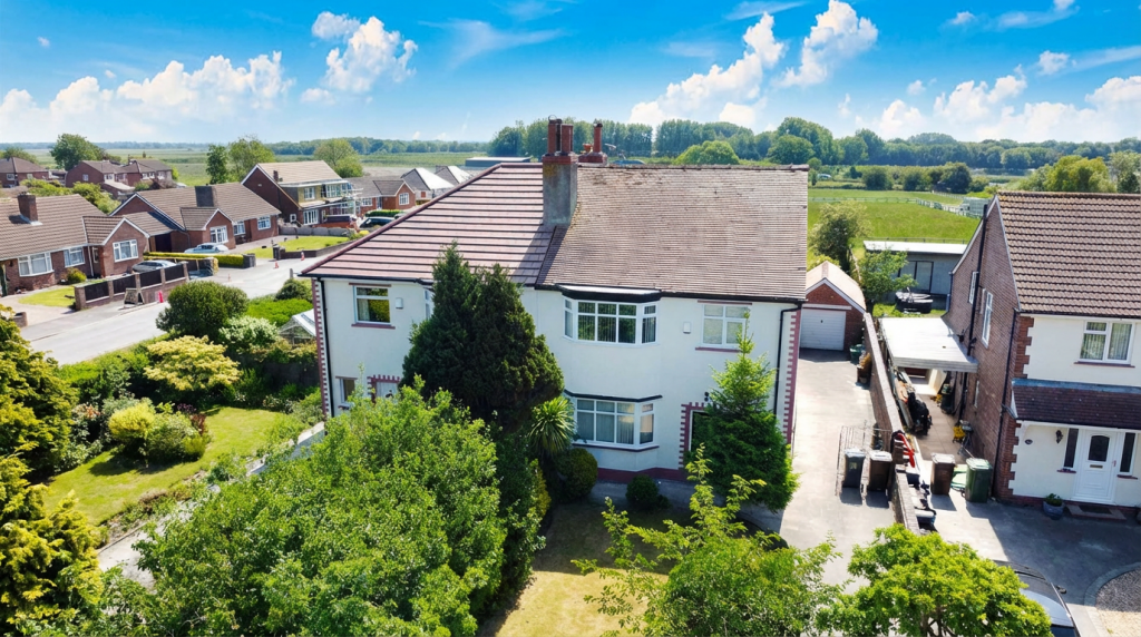 3-bed semi-detached on Bankfield Lane, Churchtown, Southport, PR9, £365,000