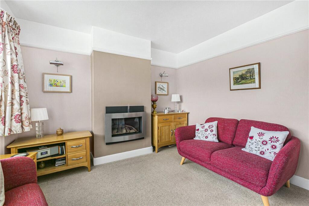 Smallford Lane, Smallford, St. Albans, AL4 - View 6