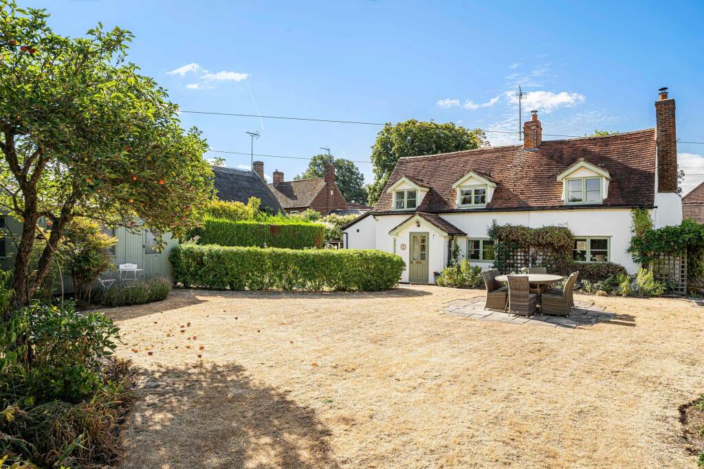 Main image of property: 139 Thame Road, Warborough, OX10