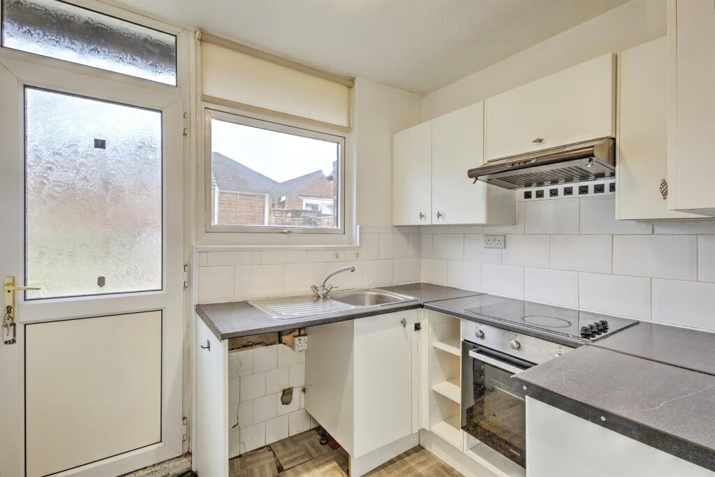 Yelvertoft Road, Northampton - View 6