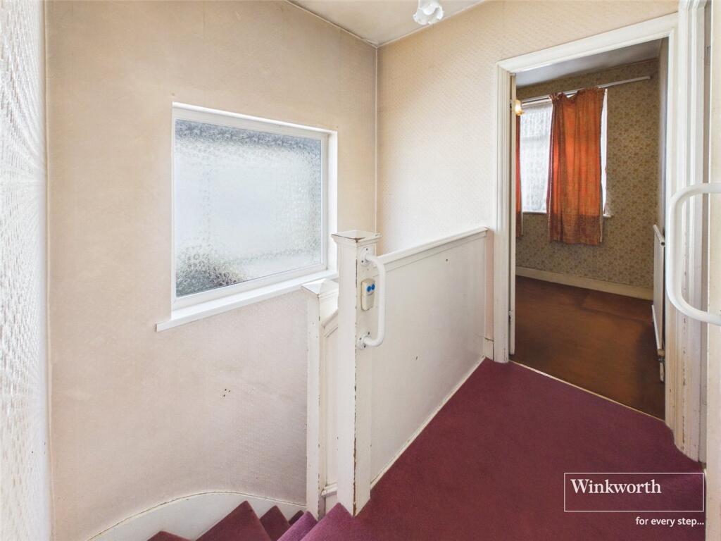 Shrewsbury Avenue, Harrow, Middlesex, HA3 photo 5