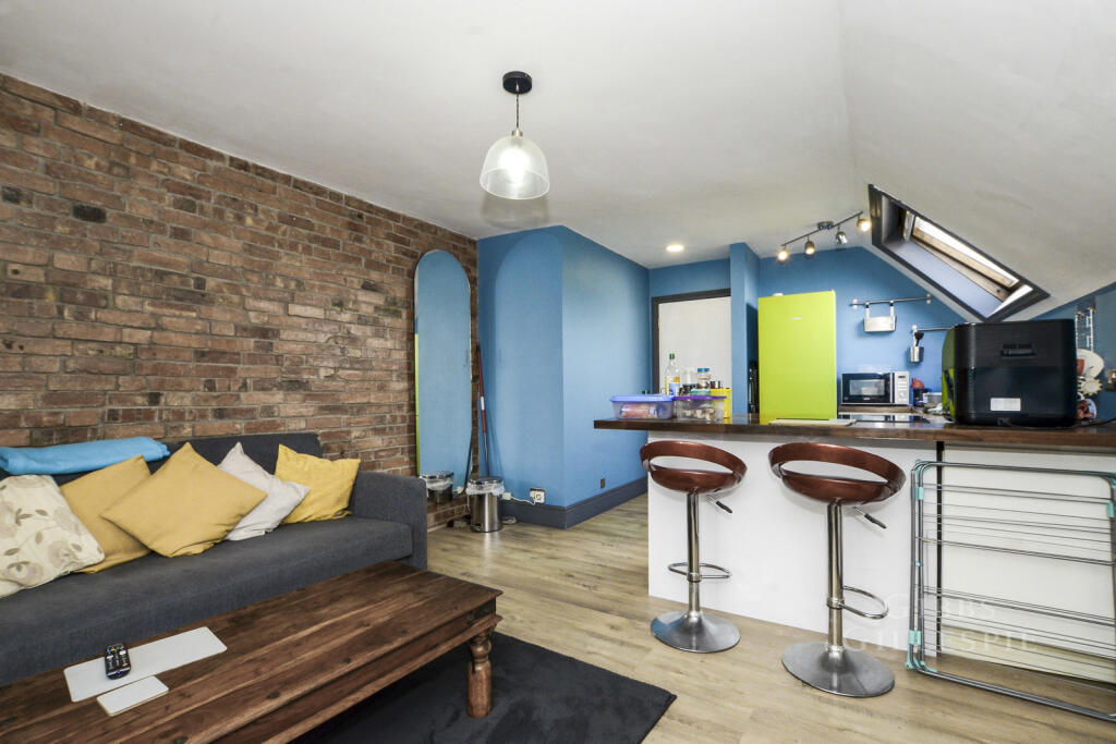 Apartment in London, Greenhill, Wealdstone - View 4