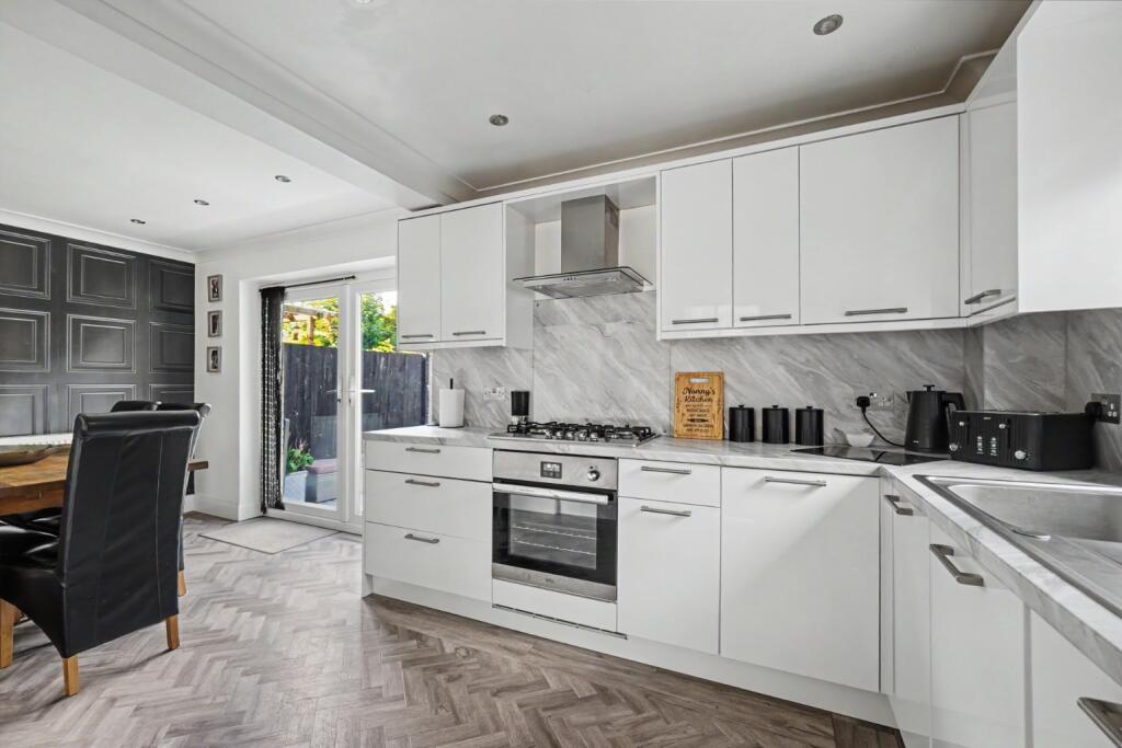 House in Tonbridge and Malling, Burham - View 3