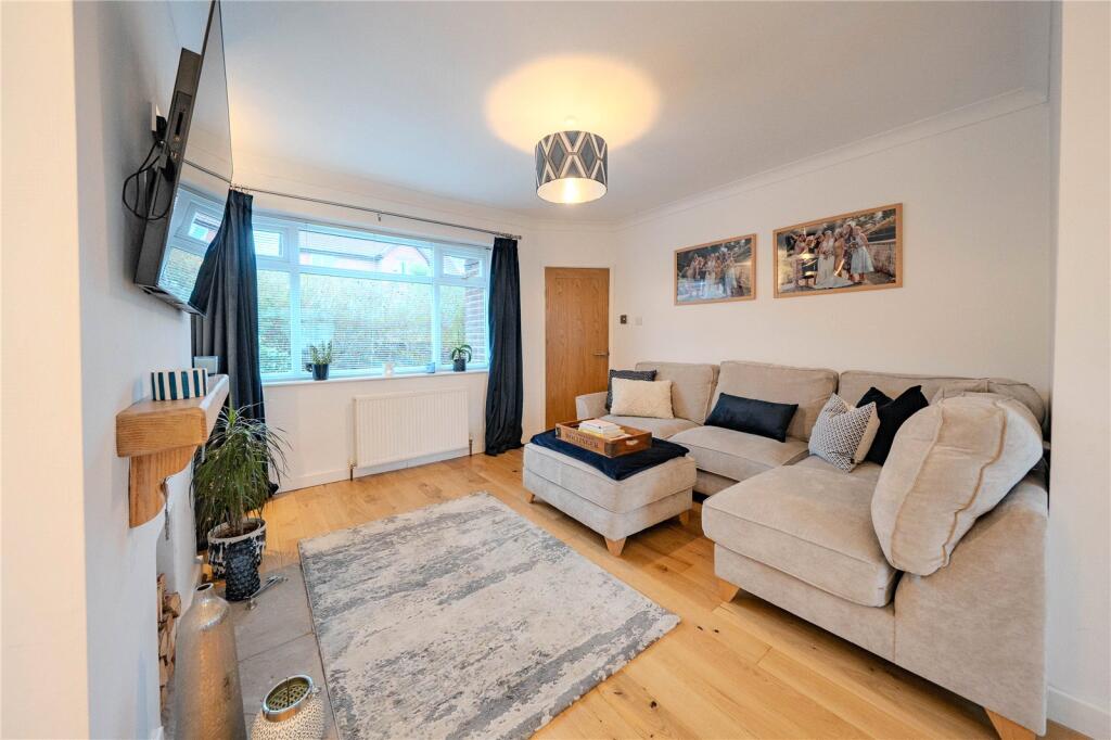 Raynville Avenue, Leeds, West Yorkshire photo 2