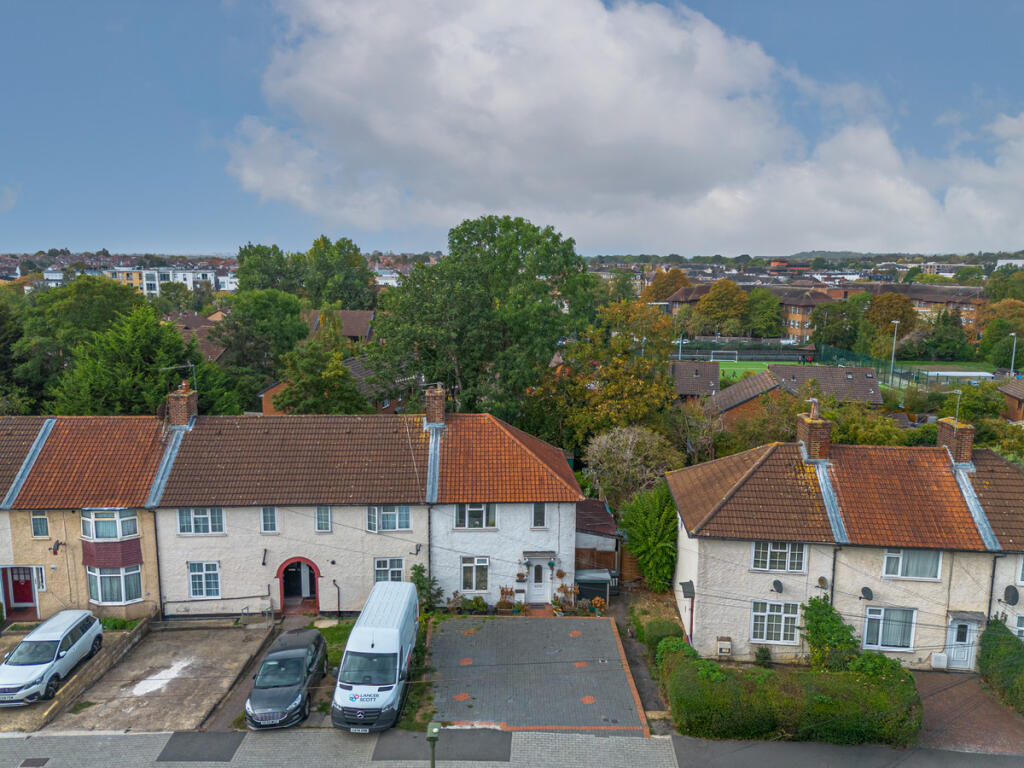 House in Harrow - View 3