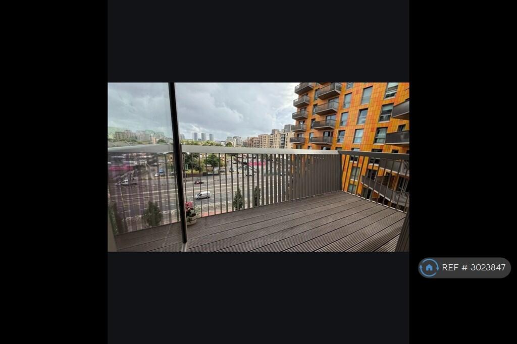 Apartment in London - View 5