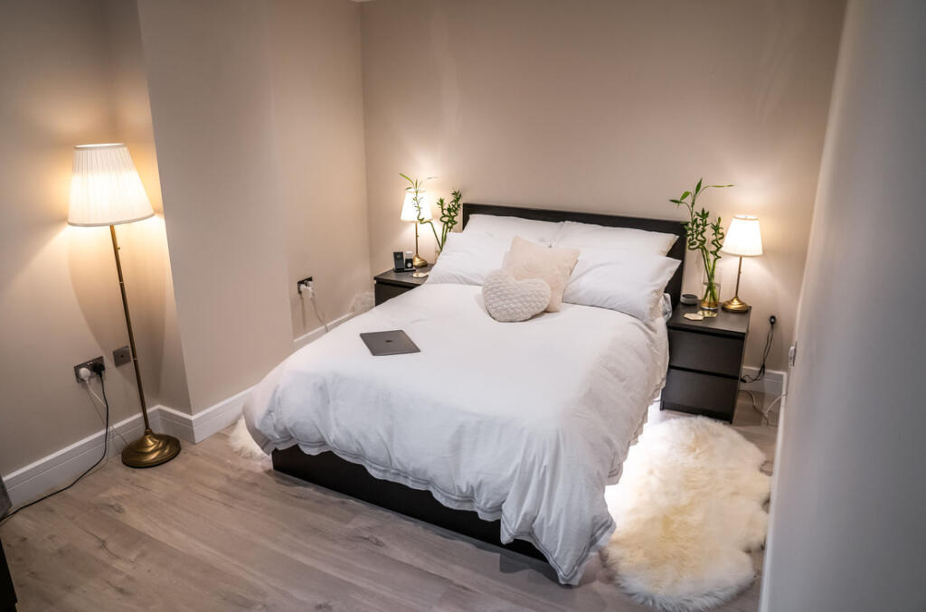 Apartment in Exeter, Newtown - View 5