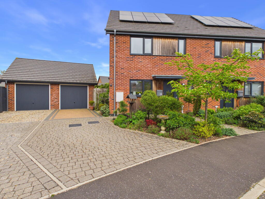 Main image of property: Harvest Road, Thetford, Norfolk, IP25 6ZF