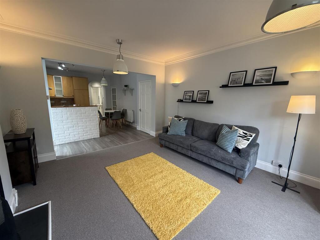 Apartment in Dorchester - View 3