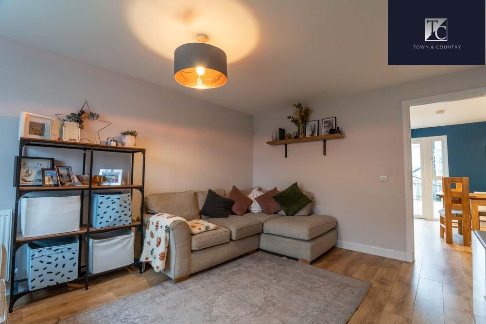 House in Kirkintilloch, Langmuir - More