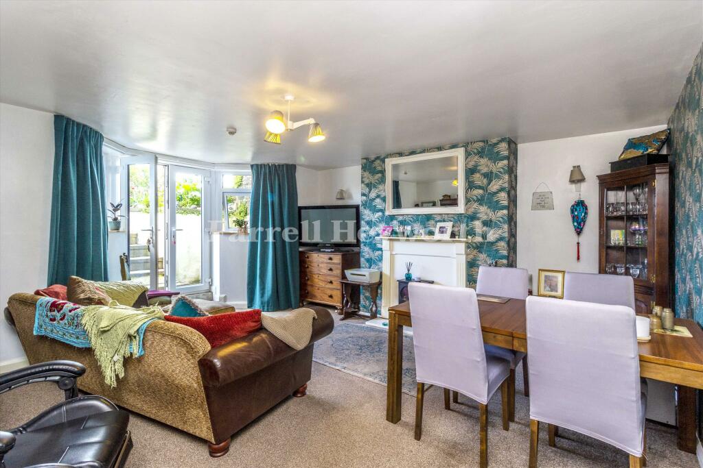 86 Sandylands Promenade, Heysham, Morecambe photo 2