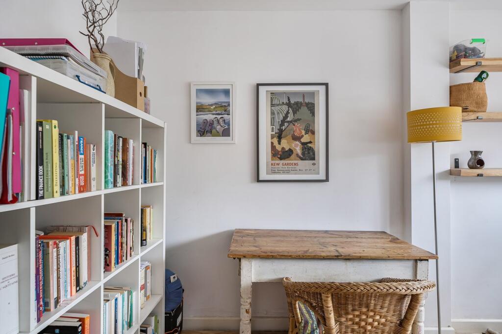 Additional image 9 of Chestnut Close, Frome, BA11